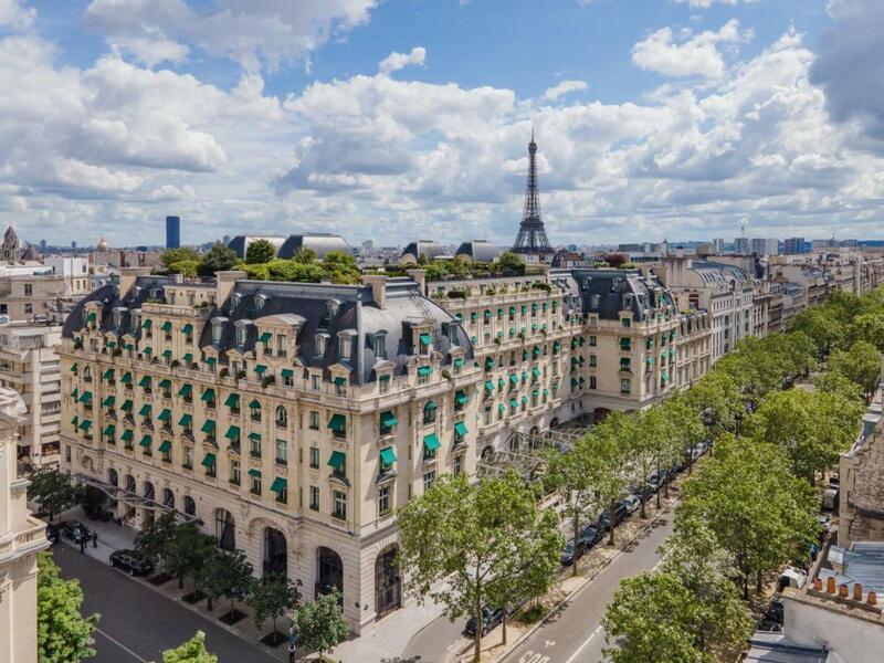 THE PENINSULA PARIS