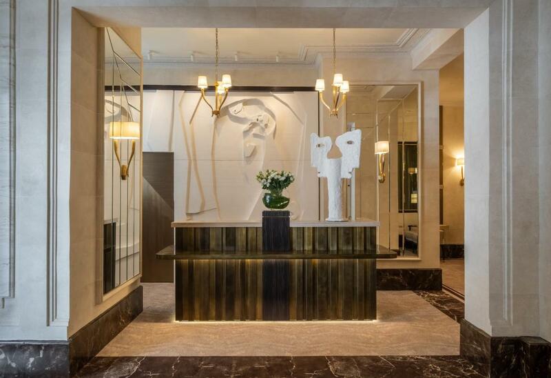 HOTEL ELYSIA