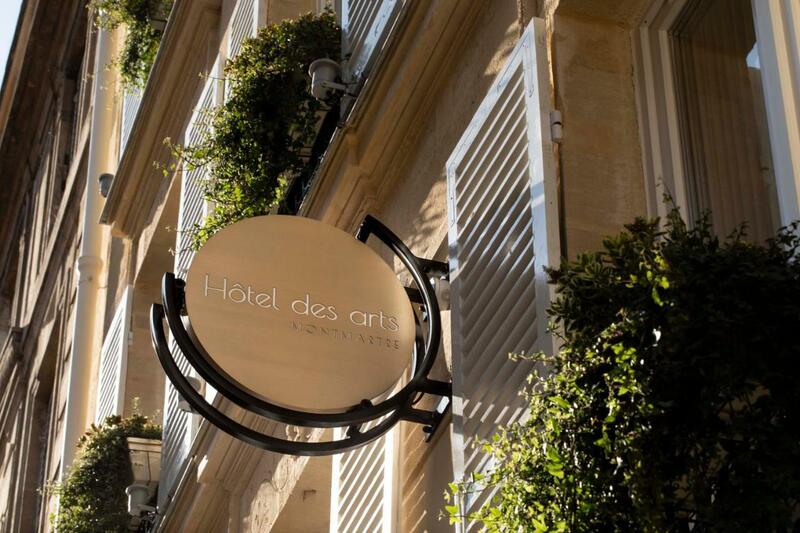 HOTEL DES ARTS MONTMARTRE