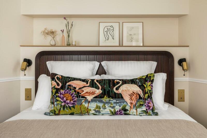 HOTEL CHAMAR